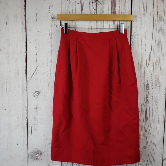 Talbots Pencil Skirt Womens Size 4 Pleat Front Knee Length Wool Red - Picture 1 of 6